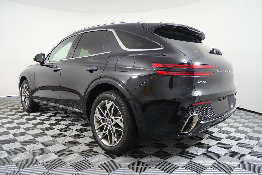 Thumbnail: 2022 Genesis GV70 - 5