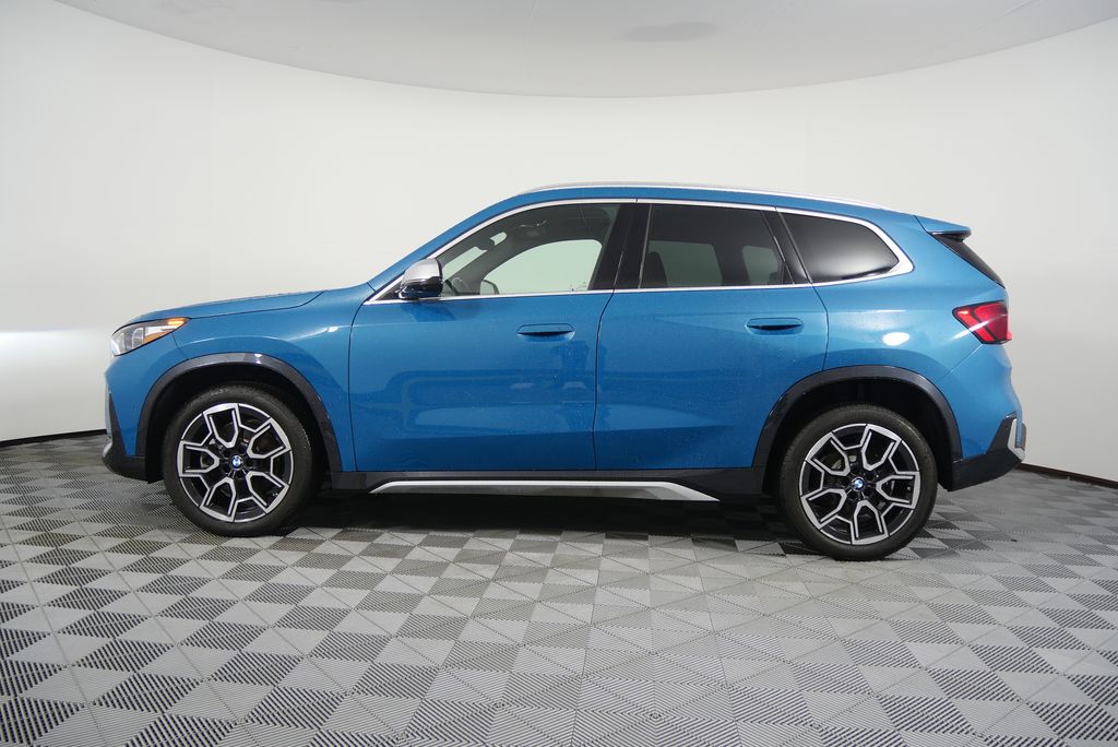 Thumbnail: 2023 BMW X1 - 6