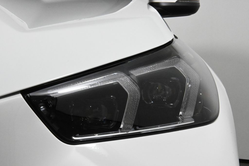 Thumbnail: 2026 BMW X1 - 11