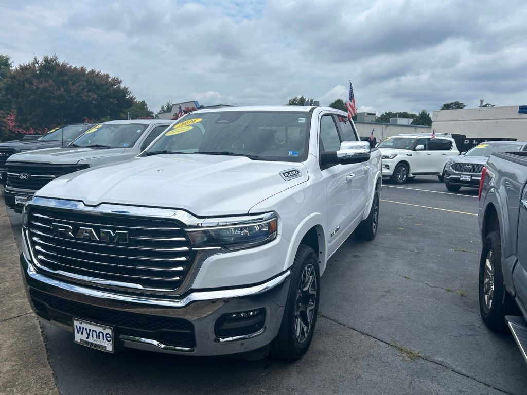 2026 RAM 1500 Laramie Crew Cab 4WD