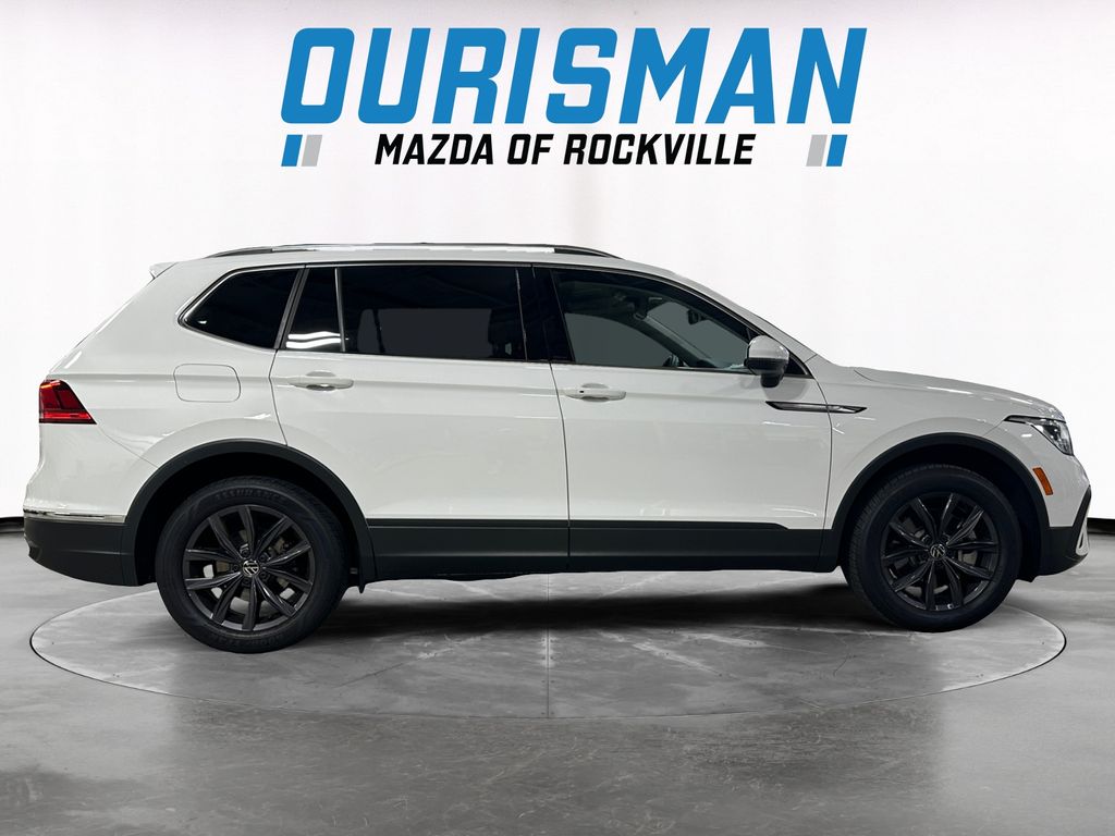 2022 Volkswagen Tiguan 2.0T SE photo