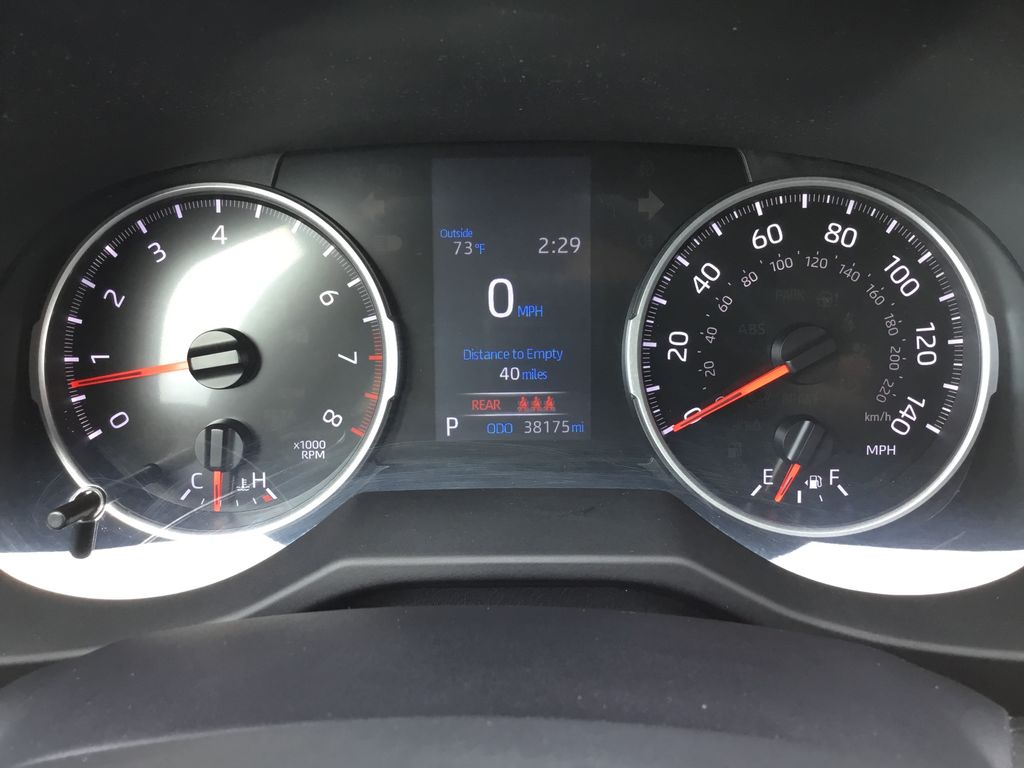 Thumbnail: 2022 Toyota RAV4 - 21