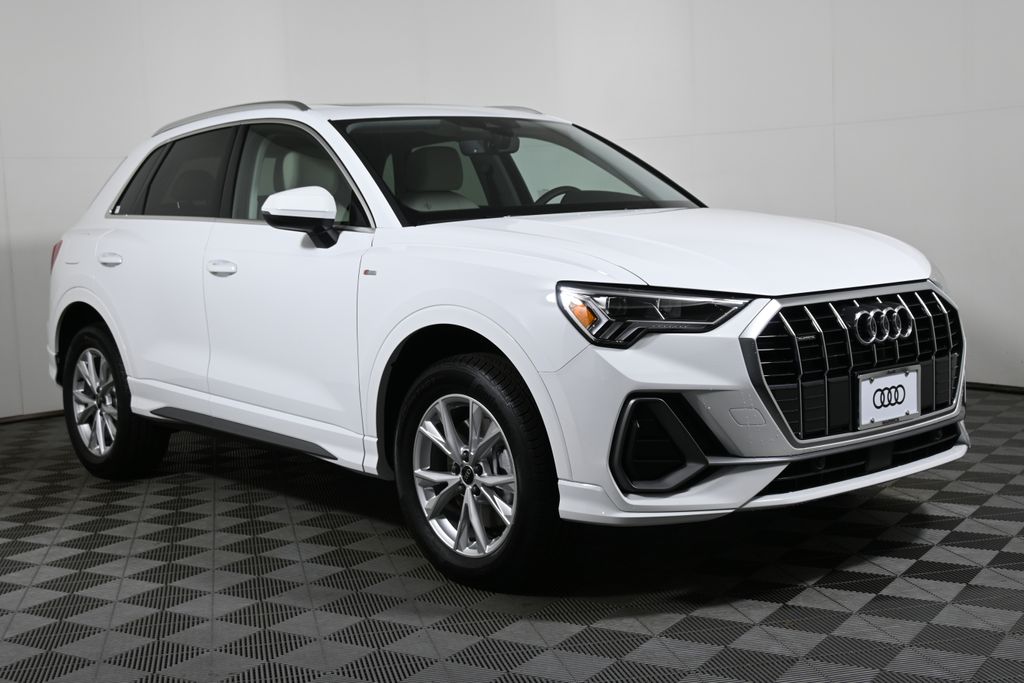 Thumbnail: 2025 Audi Q3 - 8
