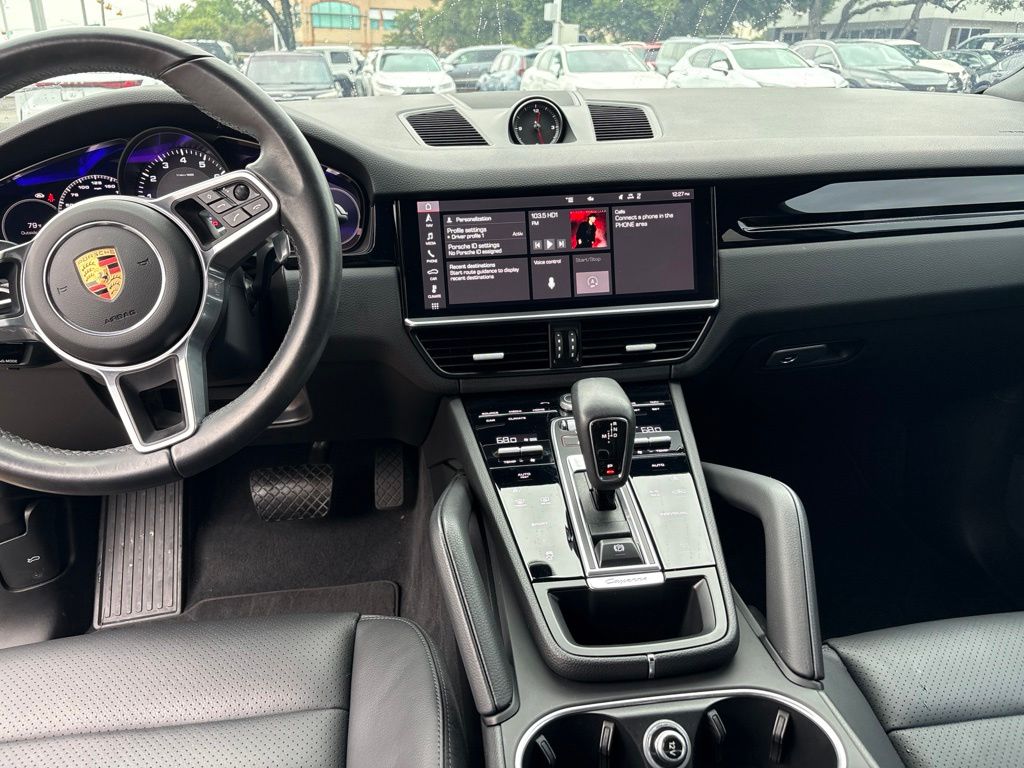Thumbnail: 2021 Porsche Cayenne - 16