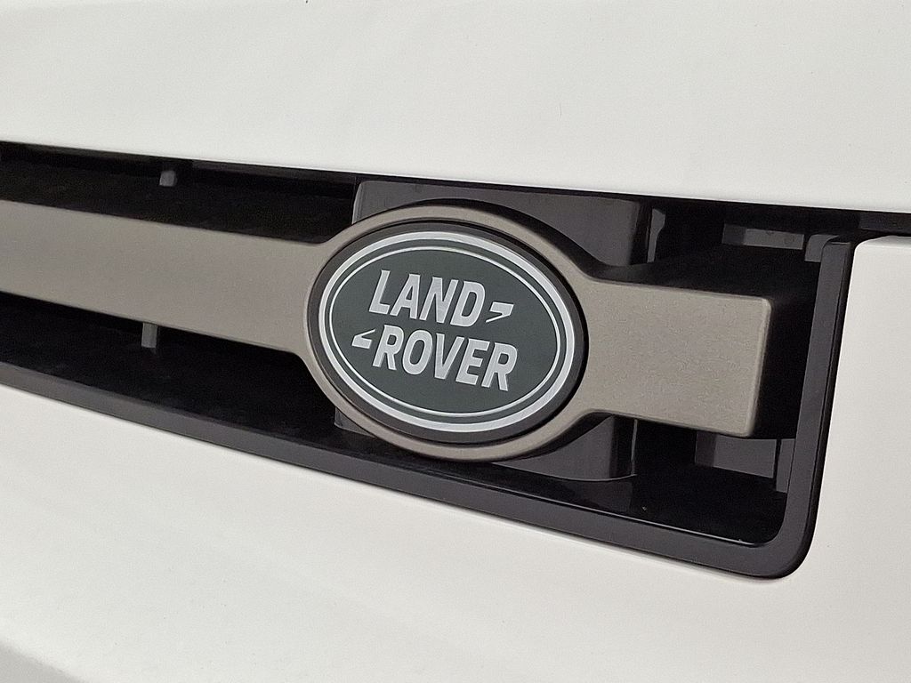 Thumbnail: 2025 Land Rover Defender - 19