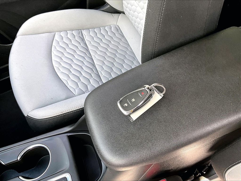 2018 Chevrolet Equinox — photo 29