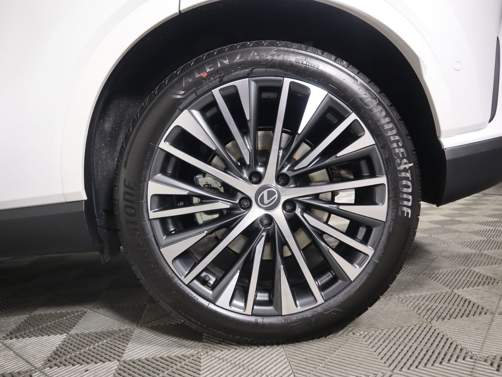 Thumbnail: 2026 Lexus RX - 31