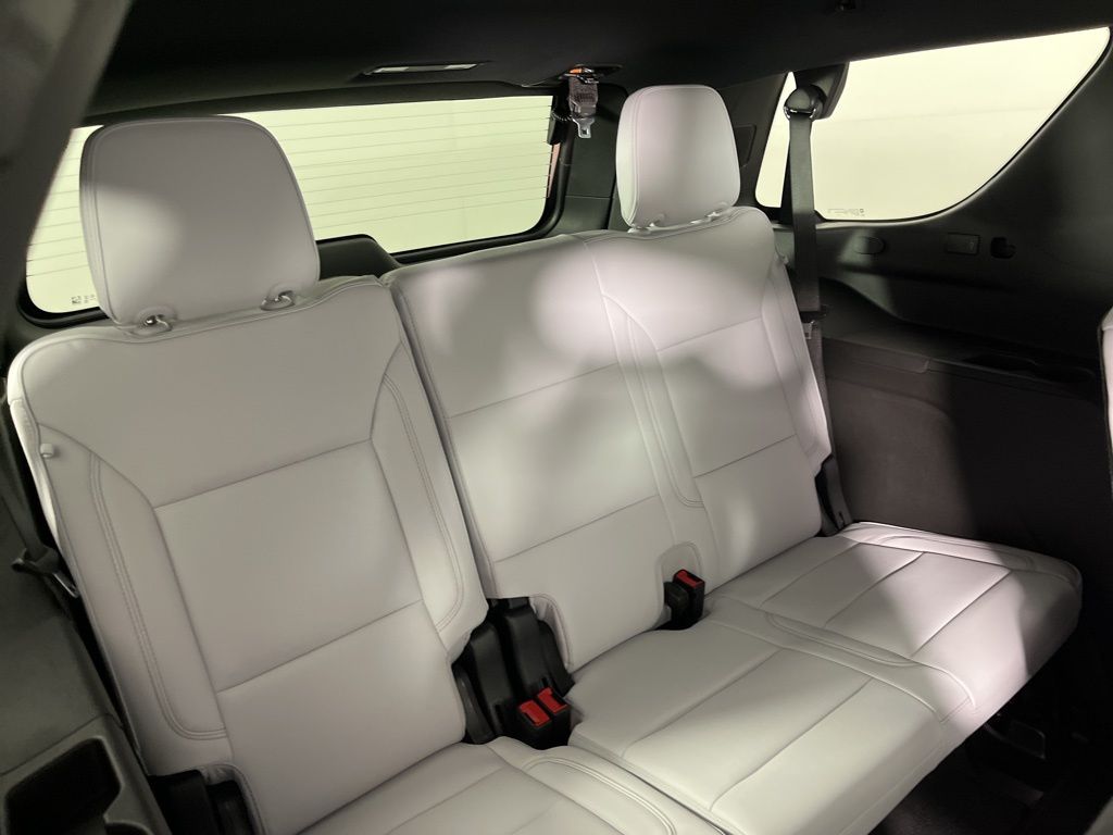 Thumbnail: 2025 Chevrolet Tahoe - 14