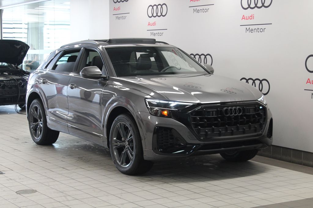Thumbnail: 2026 Audi Q8 - 8