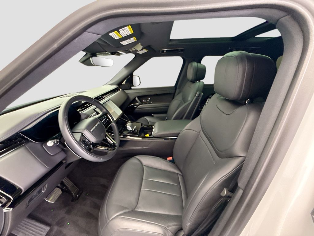 Thumbnail: 2024 Land Rover Range Rover Sport - 18