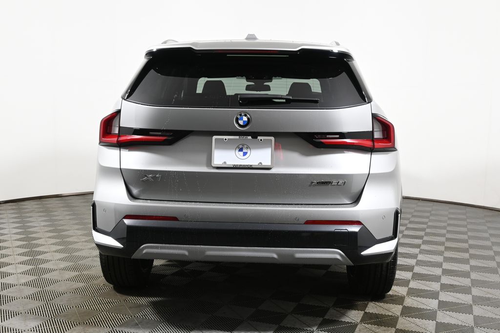 Thumbnail: 2026 BMW X1 - 6
