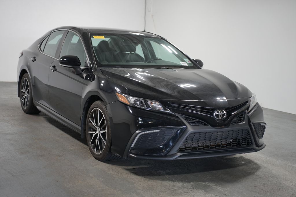 Thumbnail: 2024 Toyota Camry - 3