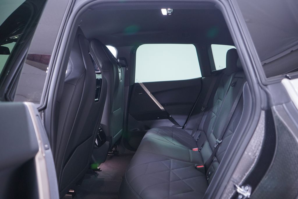 Thumbnail: 2026 BMW iX - 9