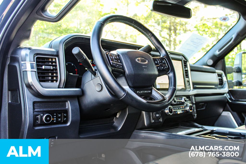 Used 2025 Black Ford Platinum image 22