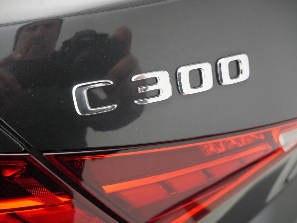 Thumbnail: 2023 Mercedes-Benz C-Class - 9