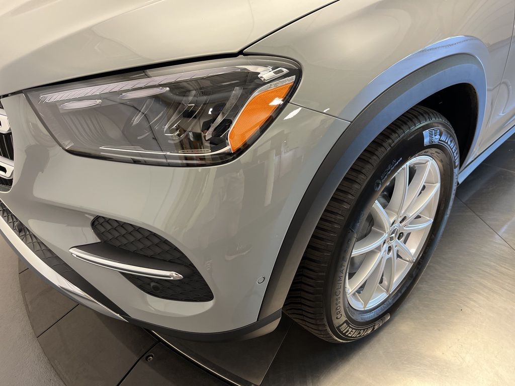 Thumbnail: 2026 Mercedes-Benz GLE - 9