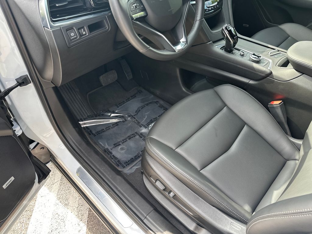 Used Car 2025 Cadillac Xt6  Luxury For Sale Under $50,000 In Austin, Texas