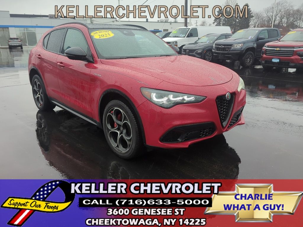2025 Alfa Romeo Stelvio AWD