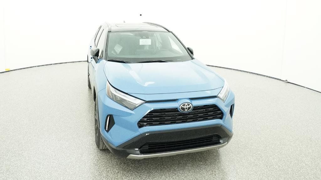 Thumbnail: 2025 Toyota RAV4 - 14