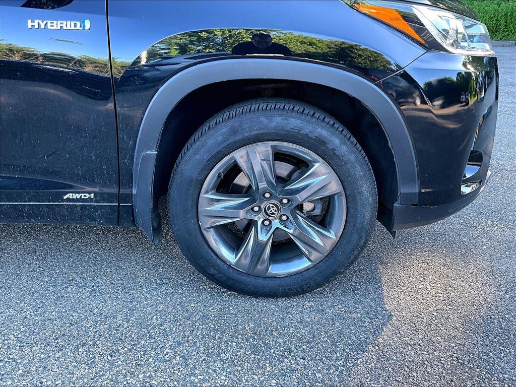 2019 Toyota Highlander Hybrid — photo 7