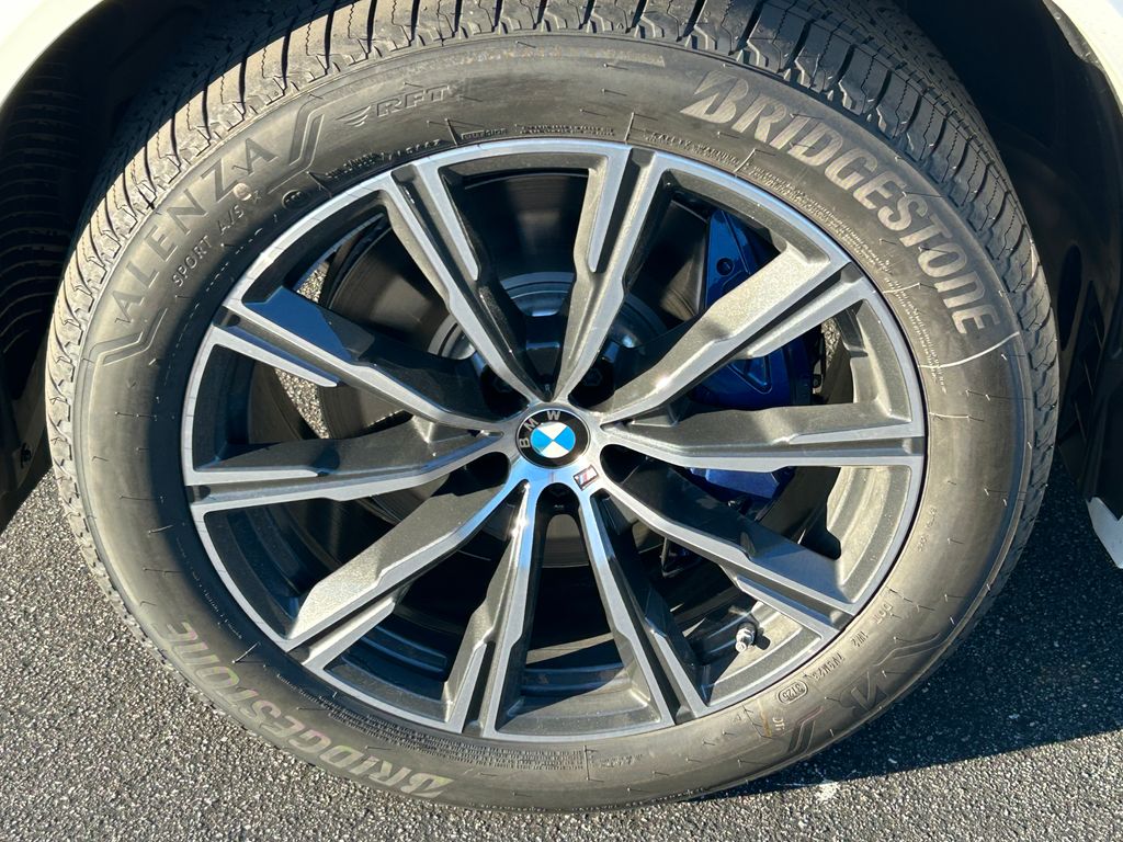 Thumbnail: 2026 BMW X5 - 9