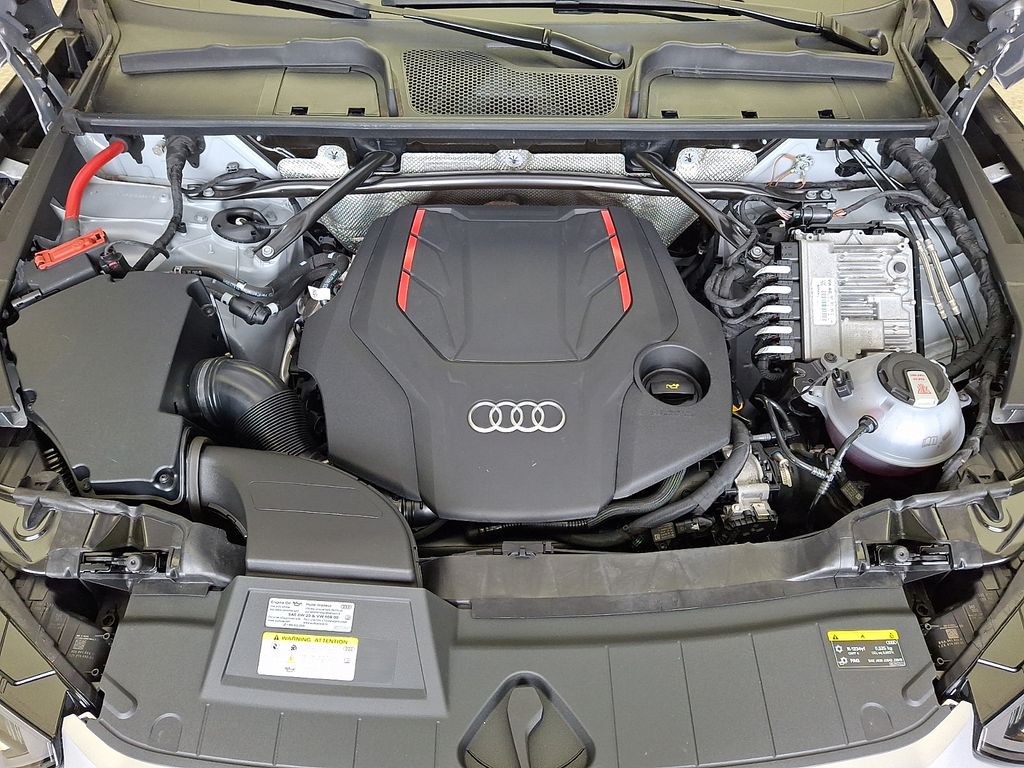 Thumbnail: 2023 Audi SQ5 - 28
