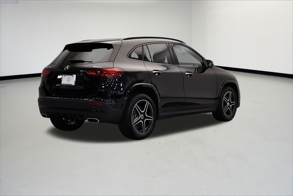 Thumbnail: 2025 Mercedes-Benz GLA - 5