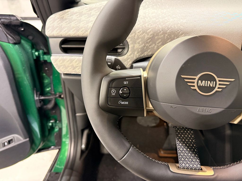 Thumbnail: 2026 MINI Cooper - 13