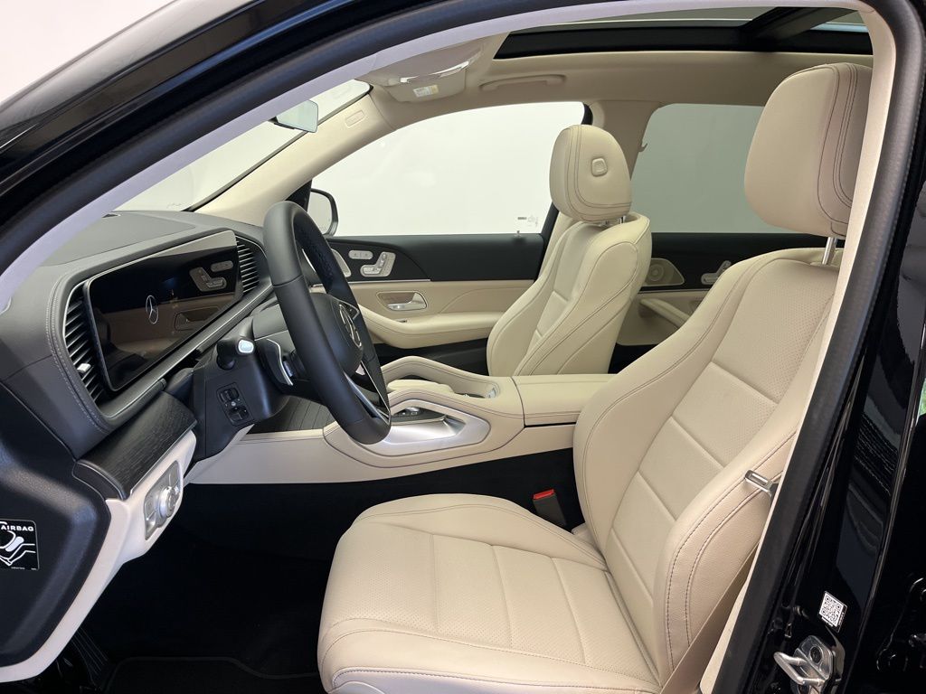 Thumbnail: 2026 Mercedes-Benz GLS - 13