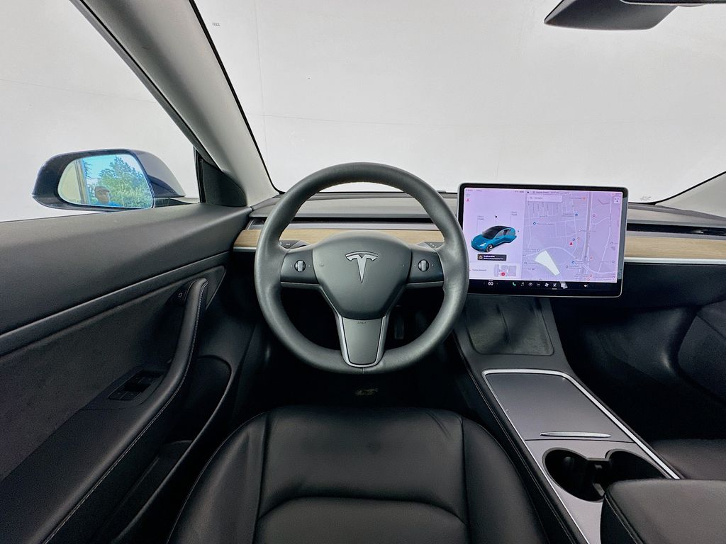 Thumbnail: 2021 Tesla Model 3 - 23