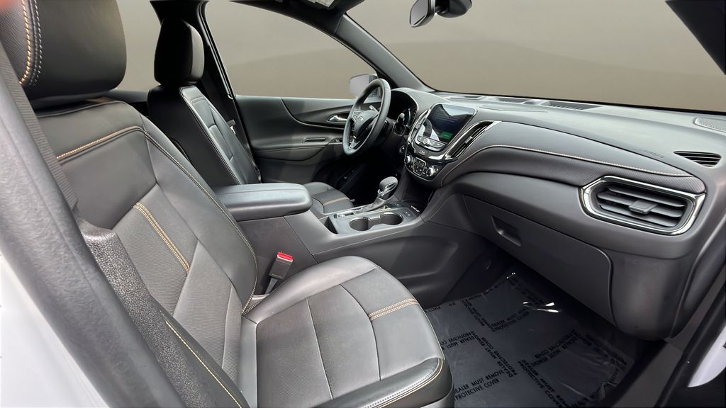 used 2024 Chevrolet Equinox car, priced at $28,950