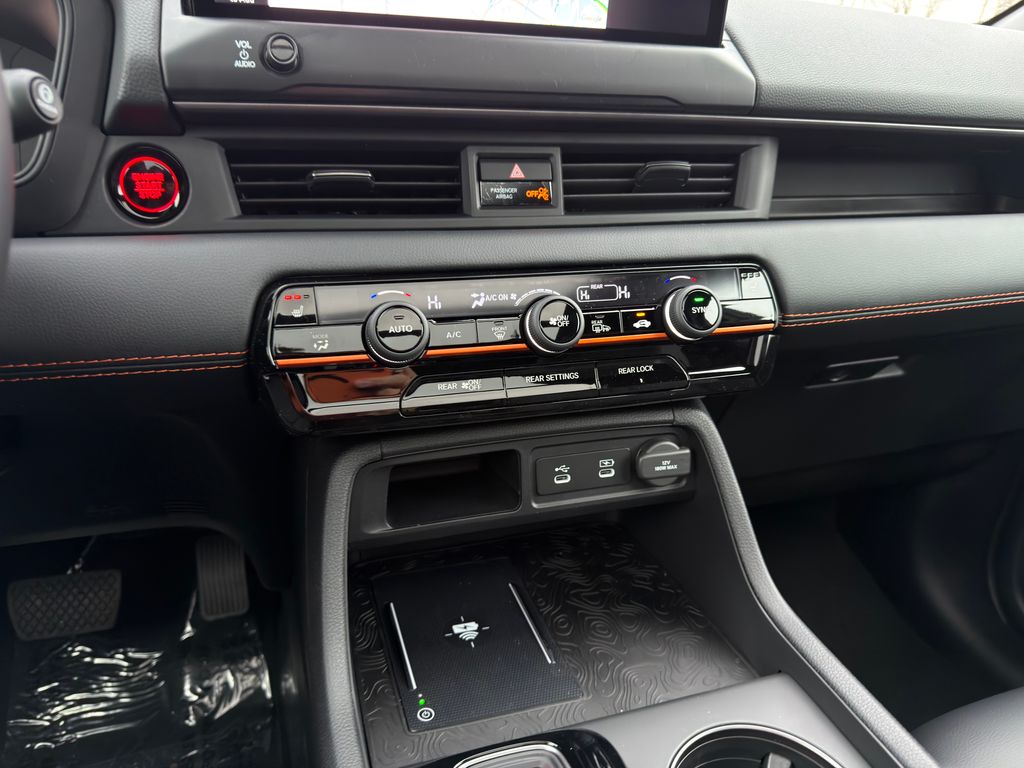 Thumbnail: 2026 Honda Pilot - 15