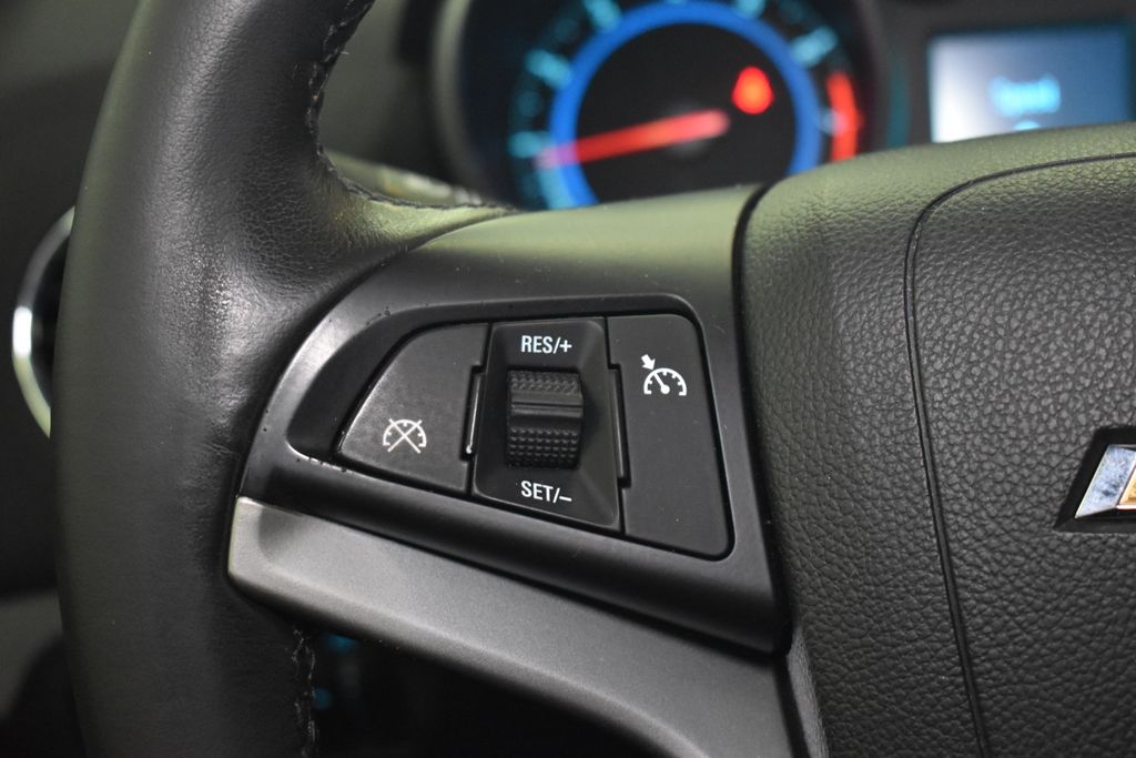 2012 Chevrolet Cruze LT 21