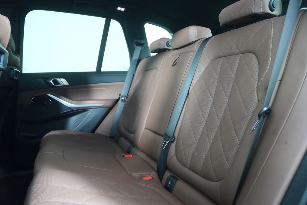 Thumbnail: 2023 BMW X5 - 14