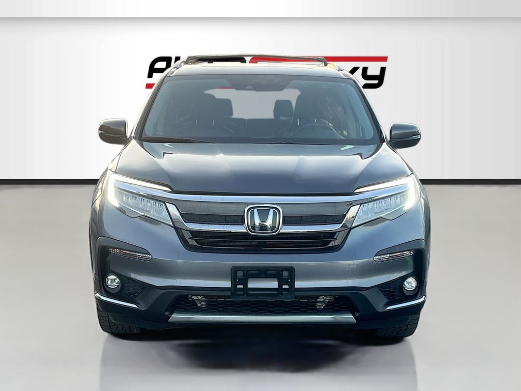 Used 2022 Gray Honda Touring image 2