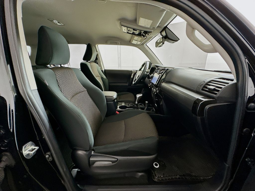 Thumbnail: 2024 Toyota 4Runner - 27