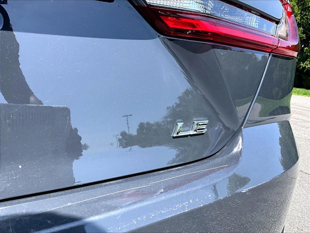 2025 Toyota Camry — photo 29