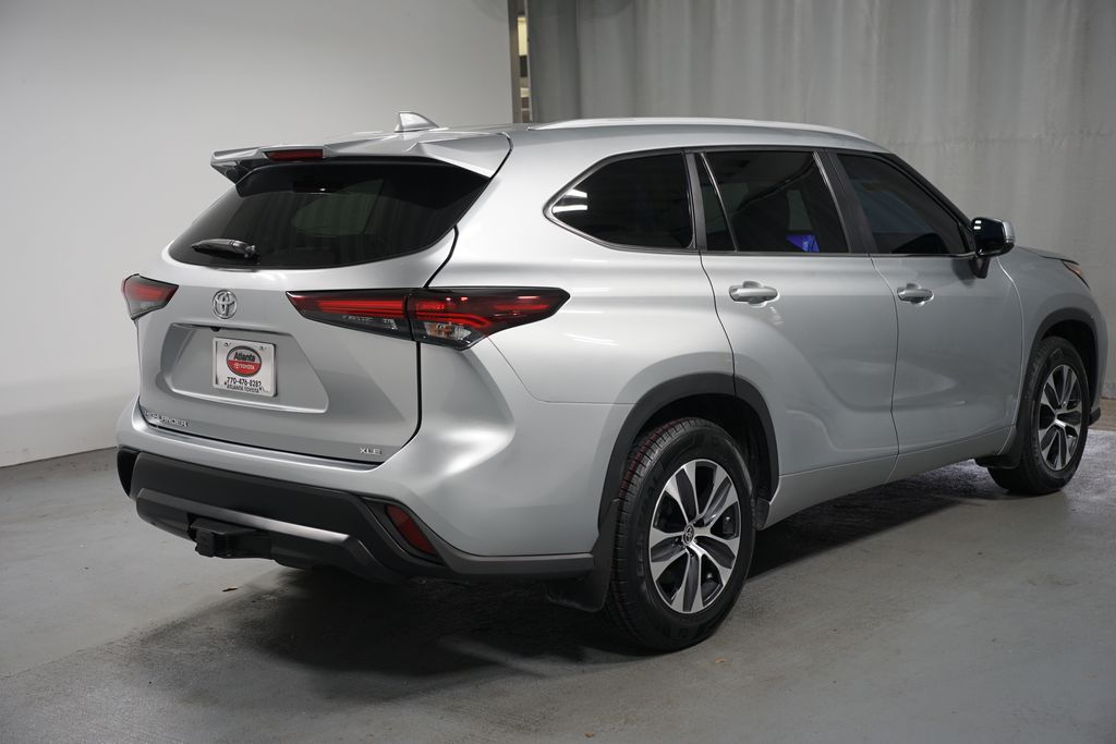 Thumbnail: 2024 Toyota Highlander - 8