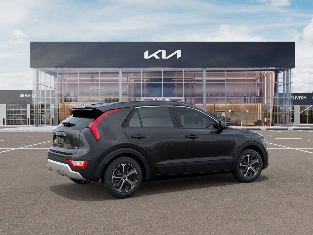 2024 Kia Niro LX 6