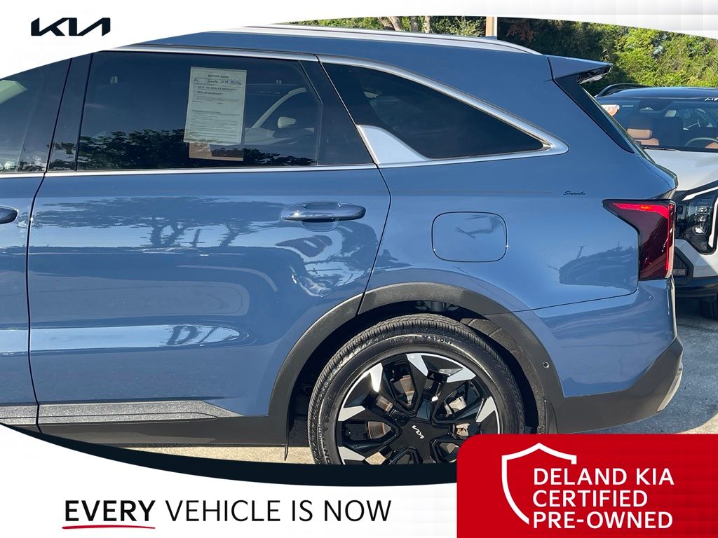 Used 2025 Kia Sorento SUV