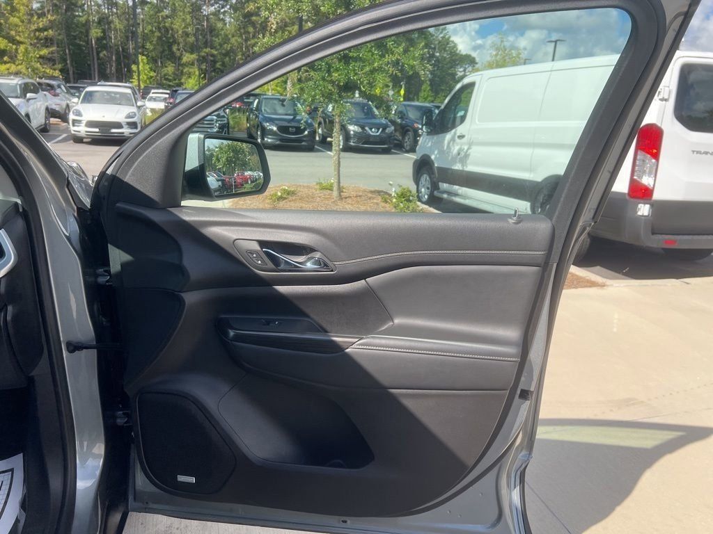 2023 Sterling Metallic GMC Acadia SLT FWD SUV