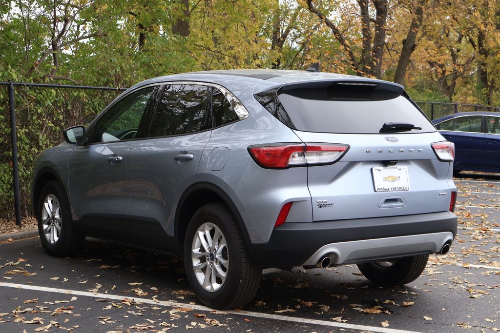 Thumbnail: 2022 Ford Escape - 5