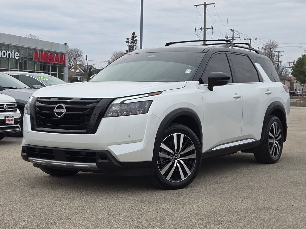 2025 Nissan Pathfinder Platinum 4WD