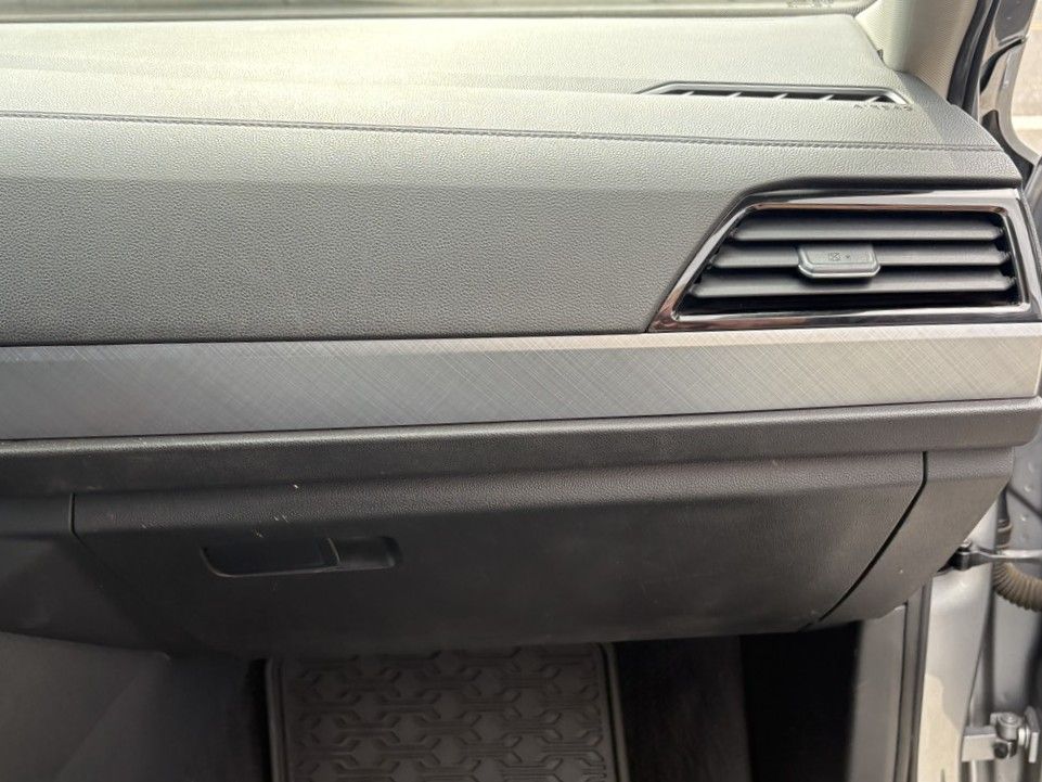 2022 Volkswagen Jetta 1.5T SE