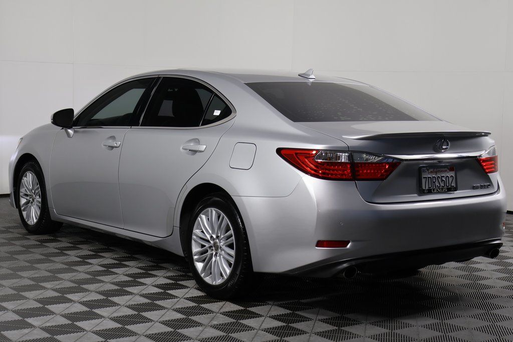 Thumbnail: 2014 Lexus ES - 6