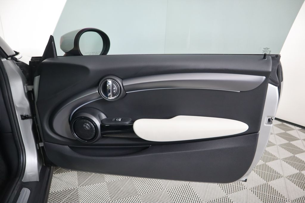 2024 MINI Cooper SE 25