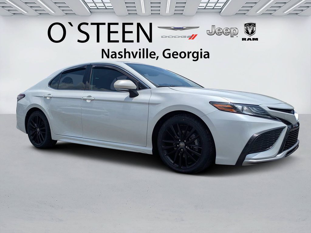 2022 Toyota Camry Hybrid XSE FWD