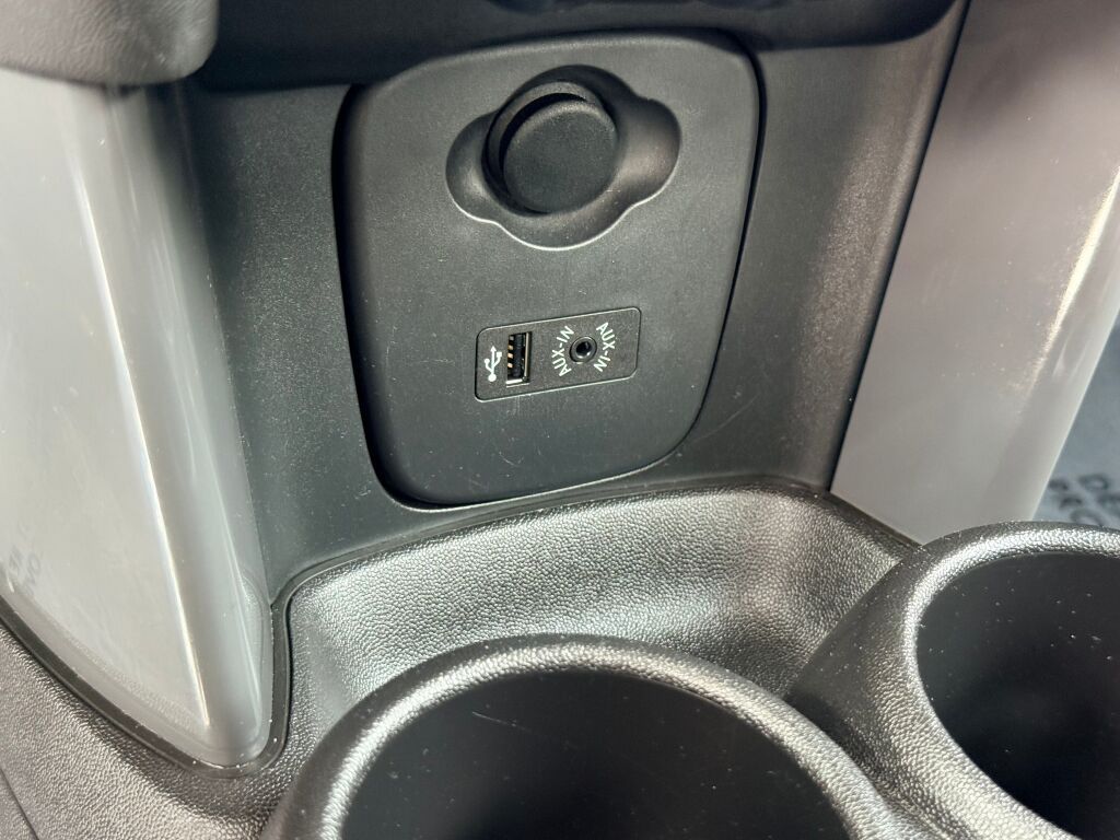 Thumbnail: 2017 MINI Cooper - 8