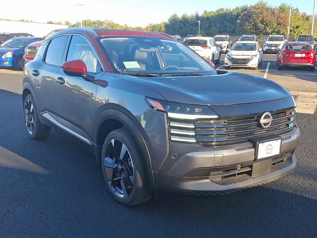 2025 Nissan Kicks SR 2