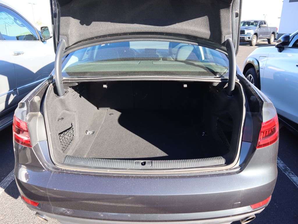 Thumbnail: 2017 Audi A4 - 11